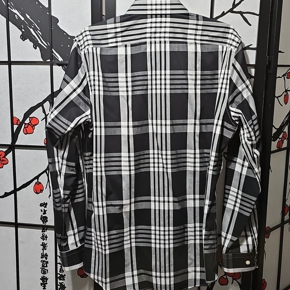 Banana Republic Black and White Plaid Men's Shirt Medium